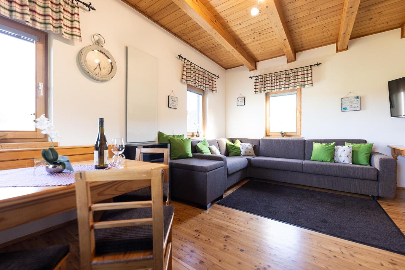 Apartment Weingarten & Auszeit With Private Soechau